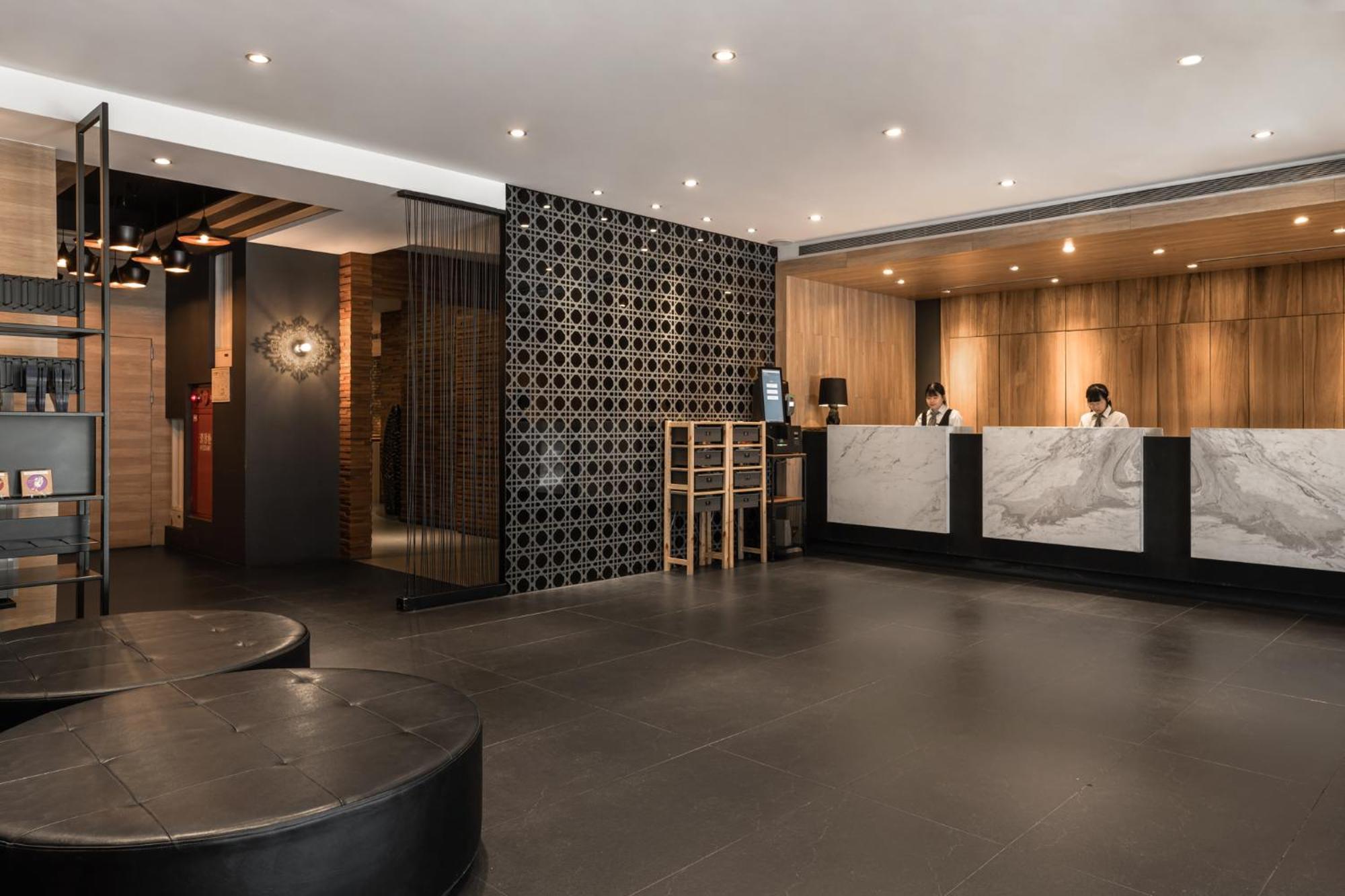 The Riverside Hotel International Kaohsiung Exterior photo