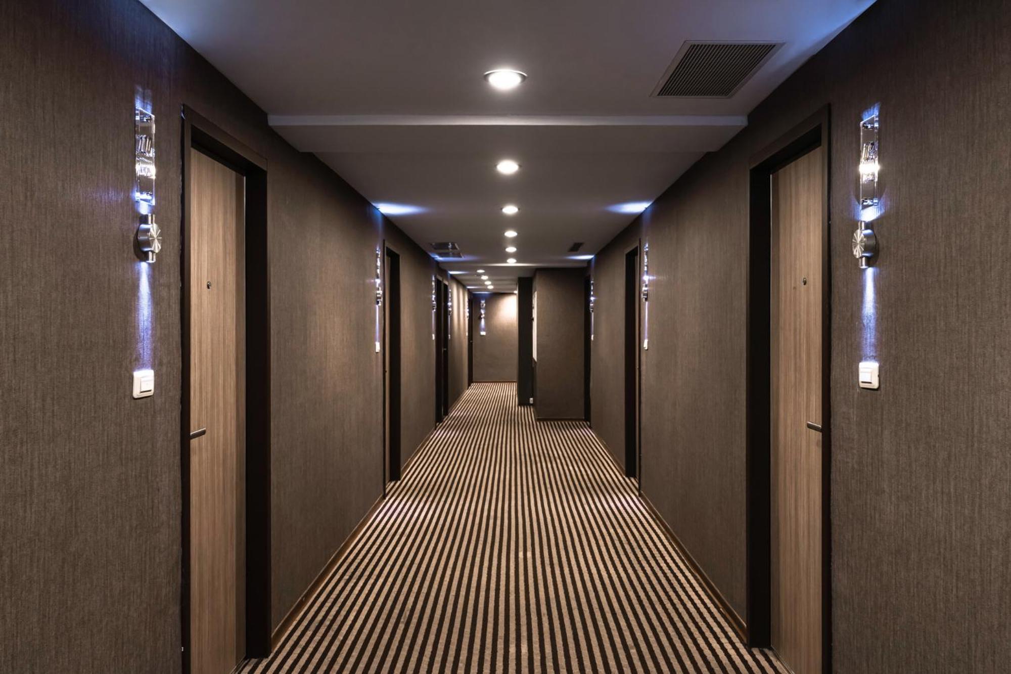 The Riverside Hotel International Kaohsiung Exterior photo